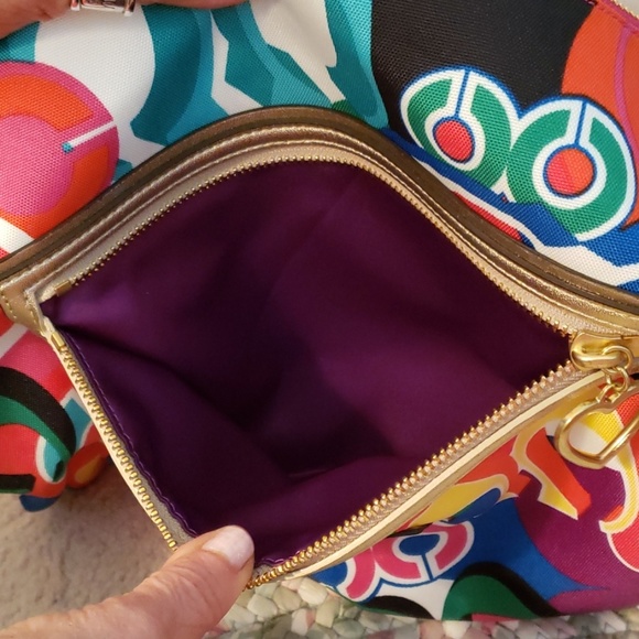 New without tags coach bag. RARE - Picture 6 of 8